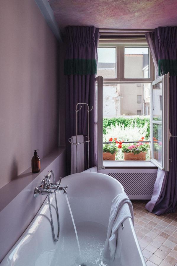 Deluxe Double Room Bath