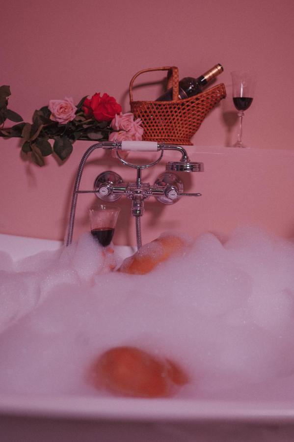 Deluxe Double Room Bath