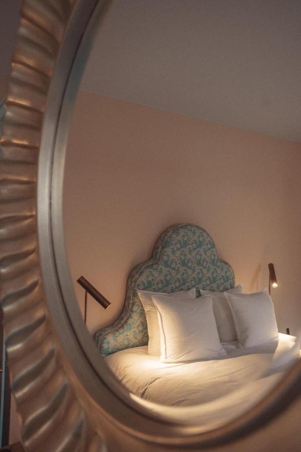 Deluxe Double Room Bath