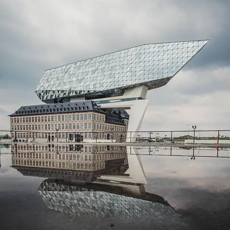 Hotel Ibis Antwerpen Centrum-2